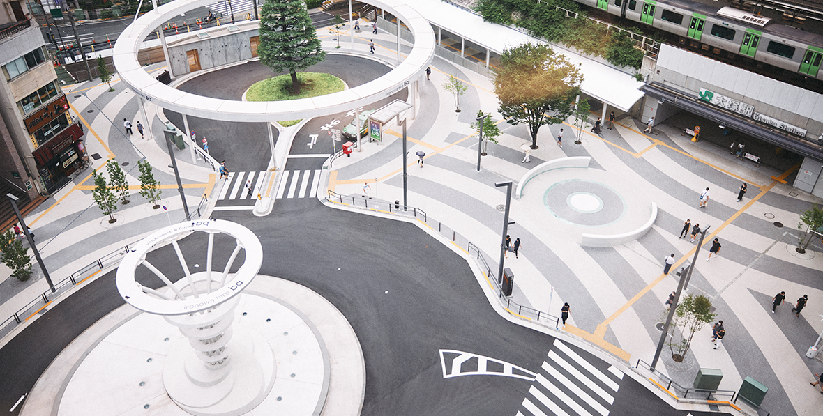 イロノワヒロバ（大塚駅北口駅前広場）