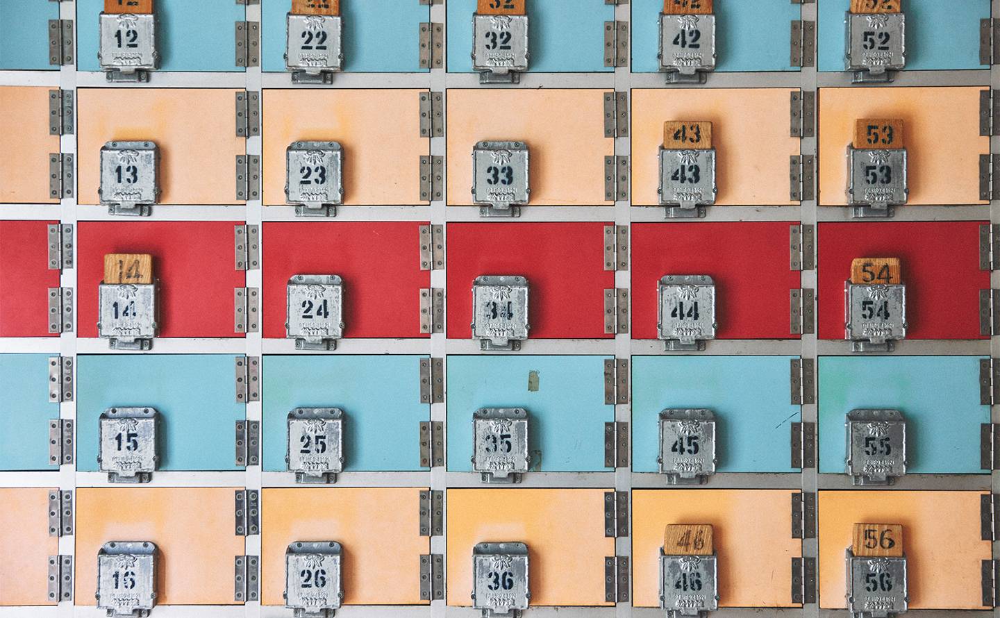 ba apartment 銭湯の下駄箱